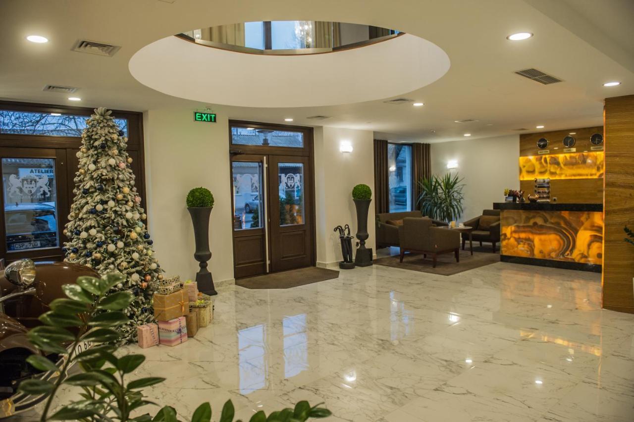 Bernardazzi Grand Hotel Chisináu Exterior foto