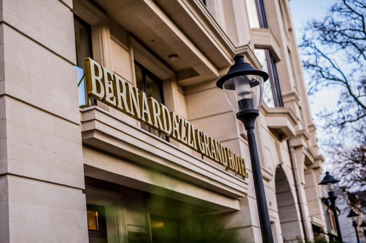 Bernardazzi Grand Hotel Chisináu Exterior foto