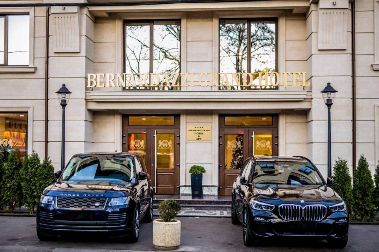 Bernardazzi Grand Hotel Chisináu Exterior foto